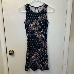 SO Women’s Dress Navy/Flower Size XS